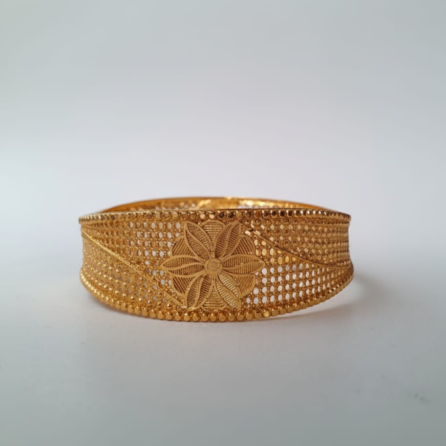 "Filigree Bloom" Gold Bangle