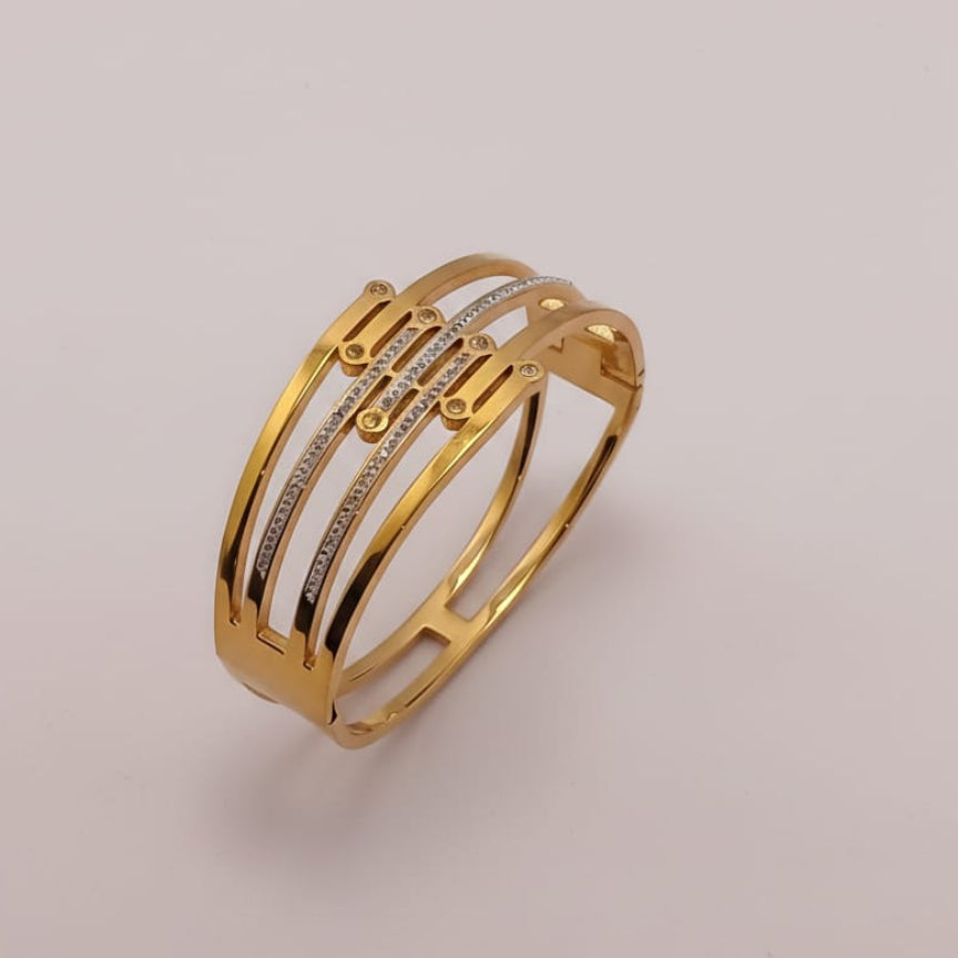 Geometric Triple-Row Hinge Bangle – Contemporary Gold Cuff
