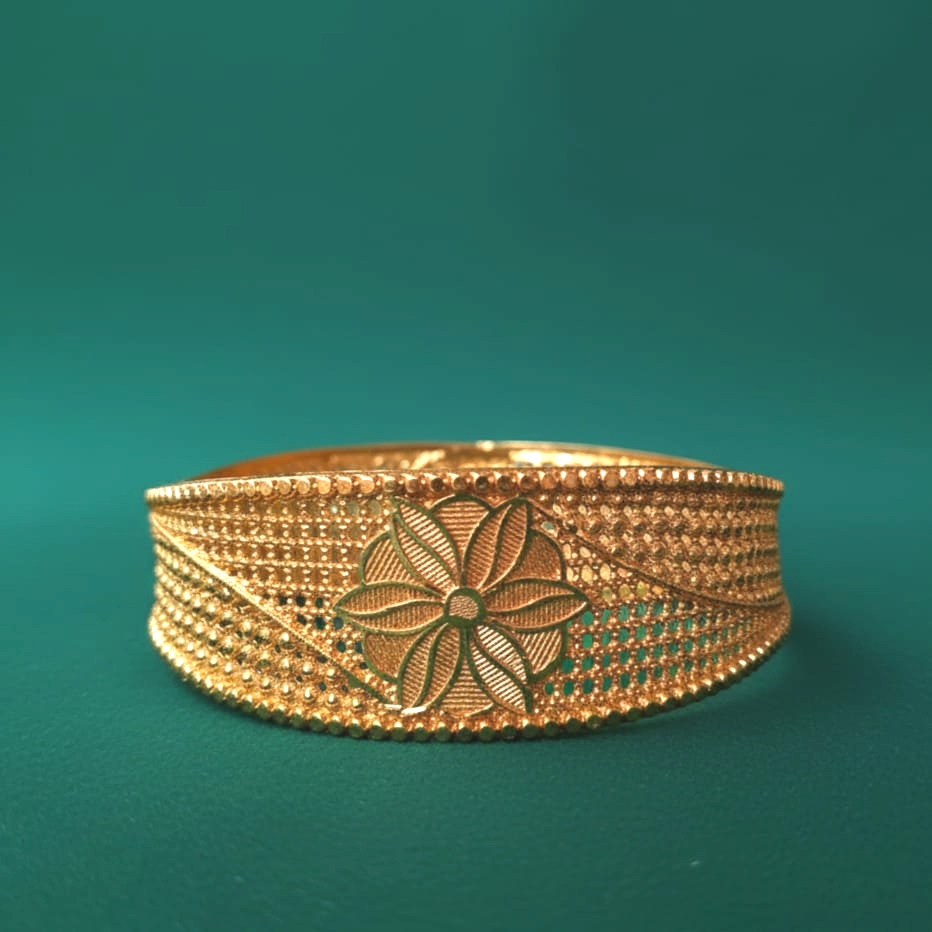 "Filigree Bloom" Gold Bangle
