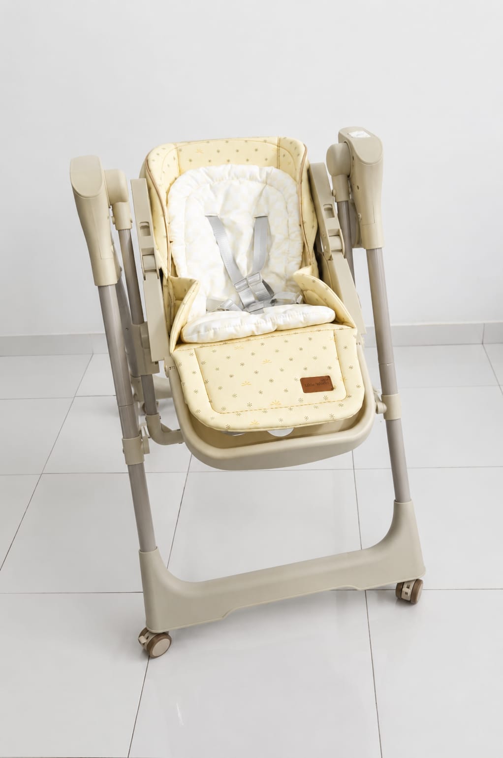 remote control Electric 2-in-1 Baby Swing & Dining Chair