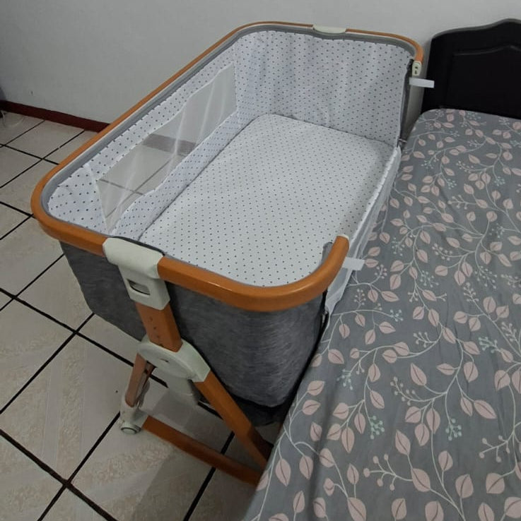 Portable Newborn Baby Bassinet & Crib