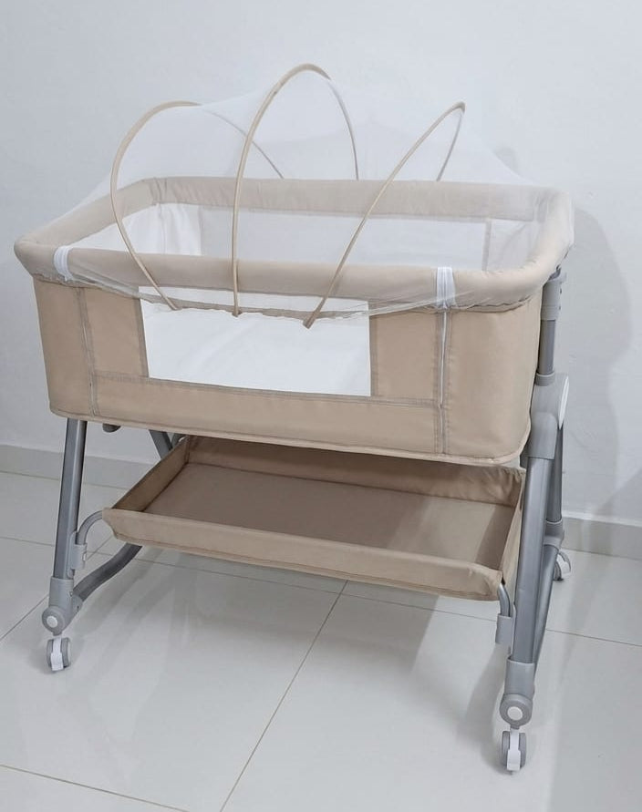 Portable Newborn Baby Bassinet & Crib